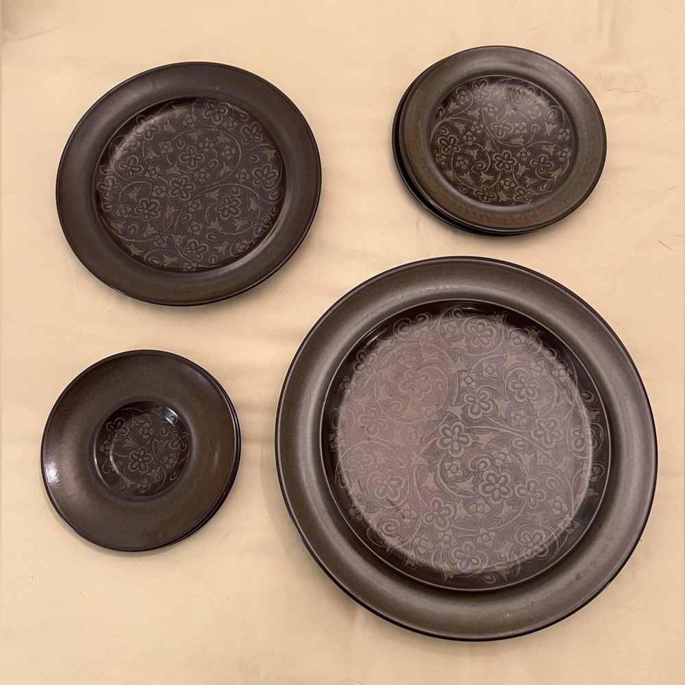 Vintage FRANCISCAN Madeira partial set